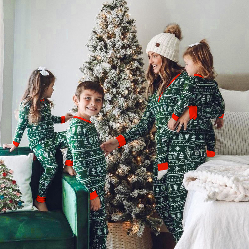 (Baby 3M) 2023 New Christmas Mom Daughter Dad Son Matching Outfit Santa Tree Print Pajamas Set Casual Loose Sleepwear Xmas Family Look Pjs