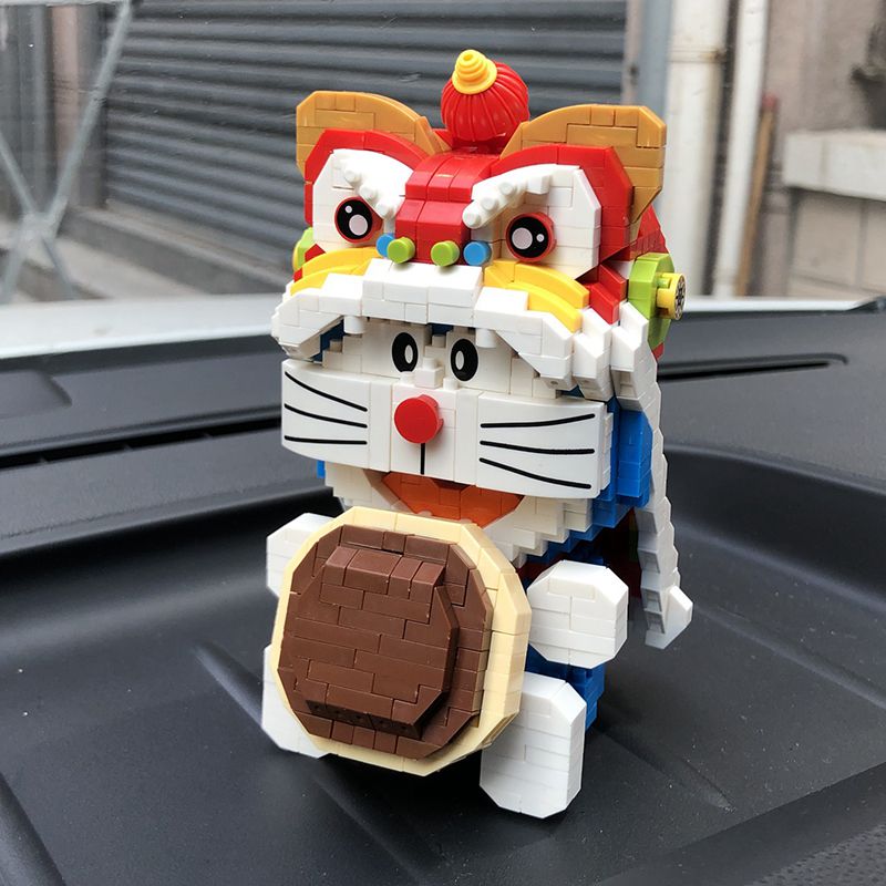 Anime Doraemon Cat Robot Lion Dance Dorayaki Food Animal Mini Diamond Blocks Bricks Building Toy for Children