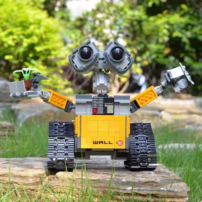 Disney WALL E The Robot Building Blocks Idea Technic Figures Model DIY Educational Toys For Children 687Pcs