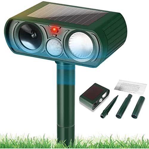 Garden Cat Repellent, Ultrasonic Cat Repellent with Motion Sensor and Flashing Lights, S