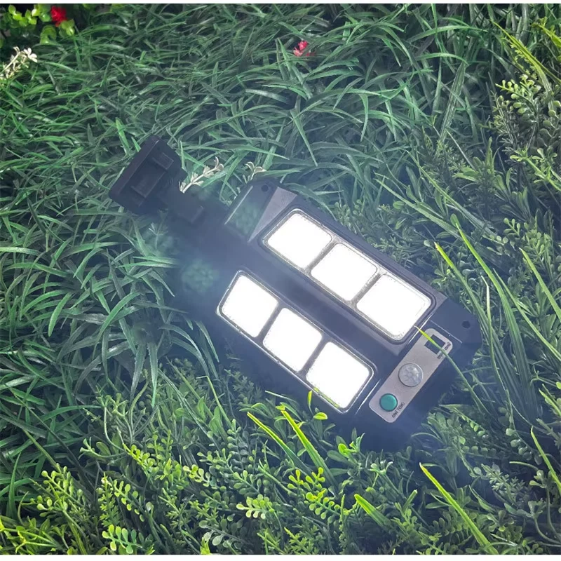 (1 PCS) Solar Outdoor Motion Sensor LED Street Light IP65 3 Modes Remote Control