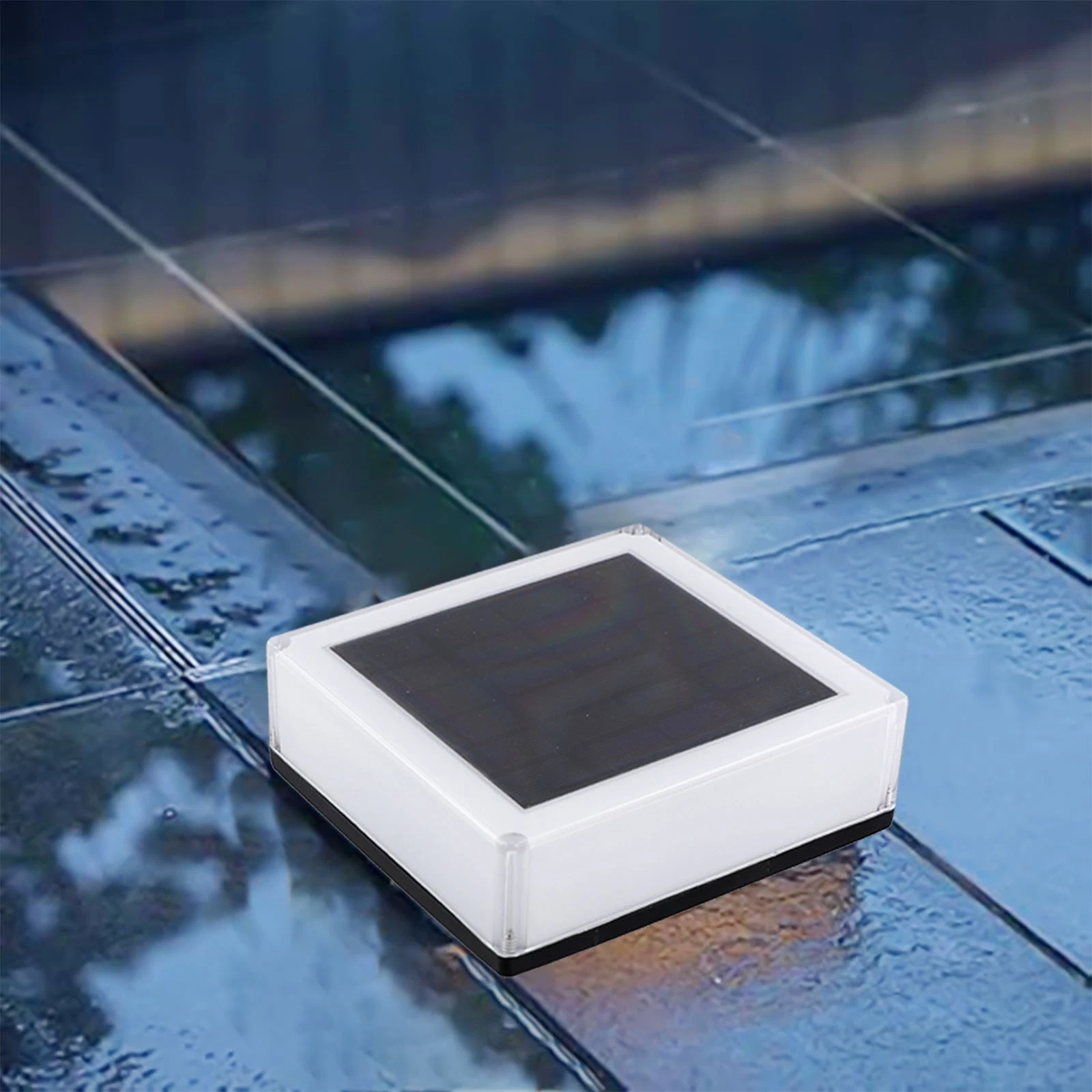 Cleverly Designed Outdoor Solar Post Lights with Multi Lighting Options