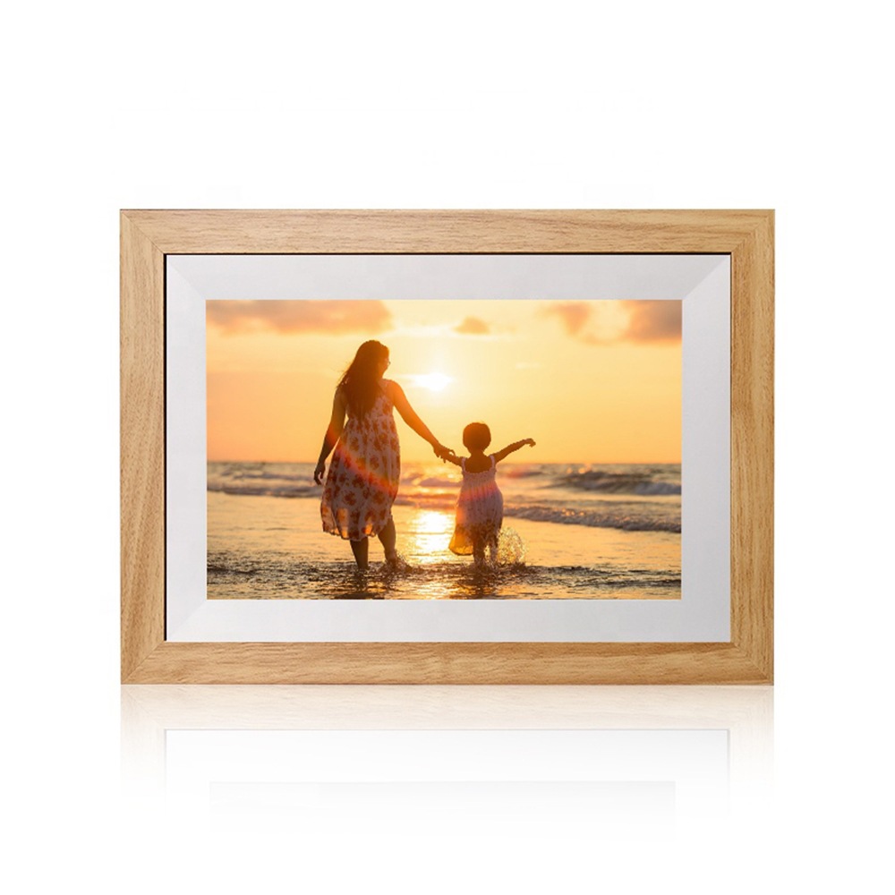 Digital Photo Frame WiFi Wood Frame, Frameo Digital Picture Frame 15.6 Inch, 32GB Memory, 1920 * 1080 HD IPS Touchscreen, Share Photos Videos via Frameo APP, Gifts for Women/Men