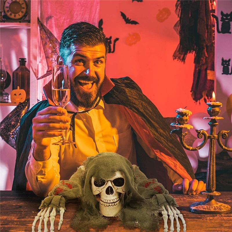 (Green Clad Skeleton) Ground Inserted Skull Ghost Head Halloween Three Piece Set Crawling Ghost Prank Simulated Arm Skull Venue Decoration