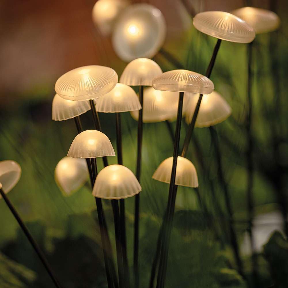 Woodland Outdoor Solar Mushroom Lights 15 Mushrooms 3 Sets of 5