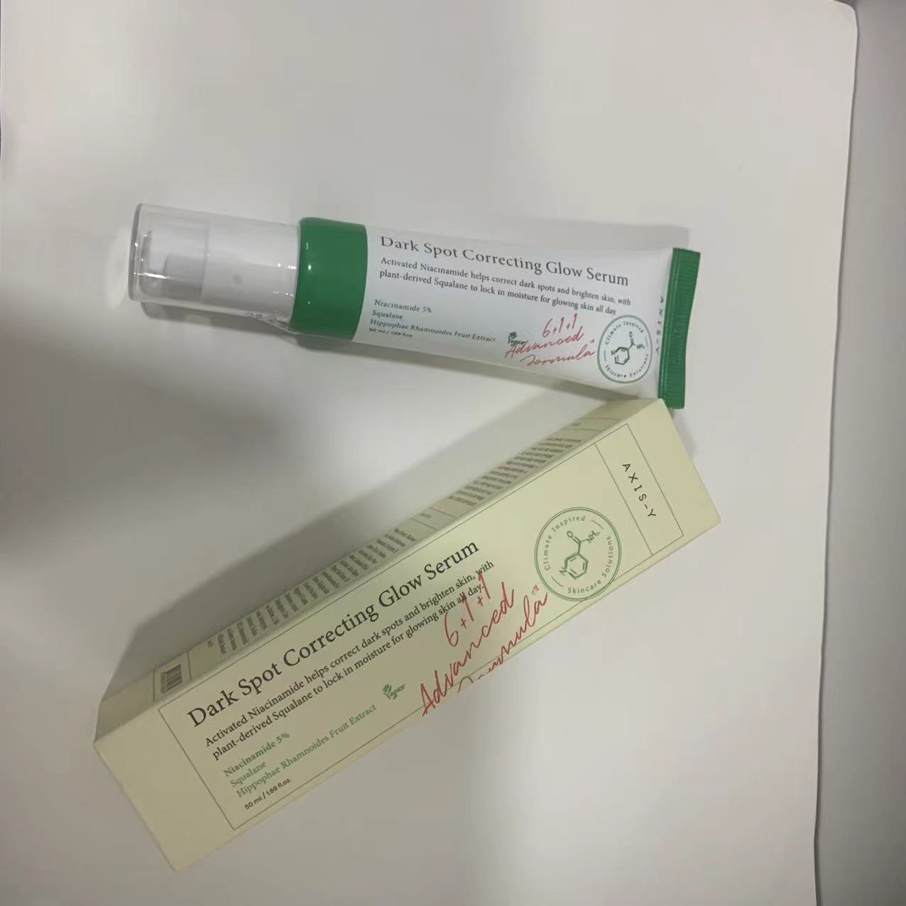 AXISY Dark Spot Correcting Glow Serum Moisturizes 50ml