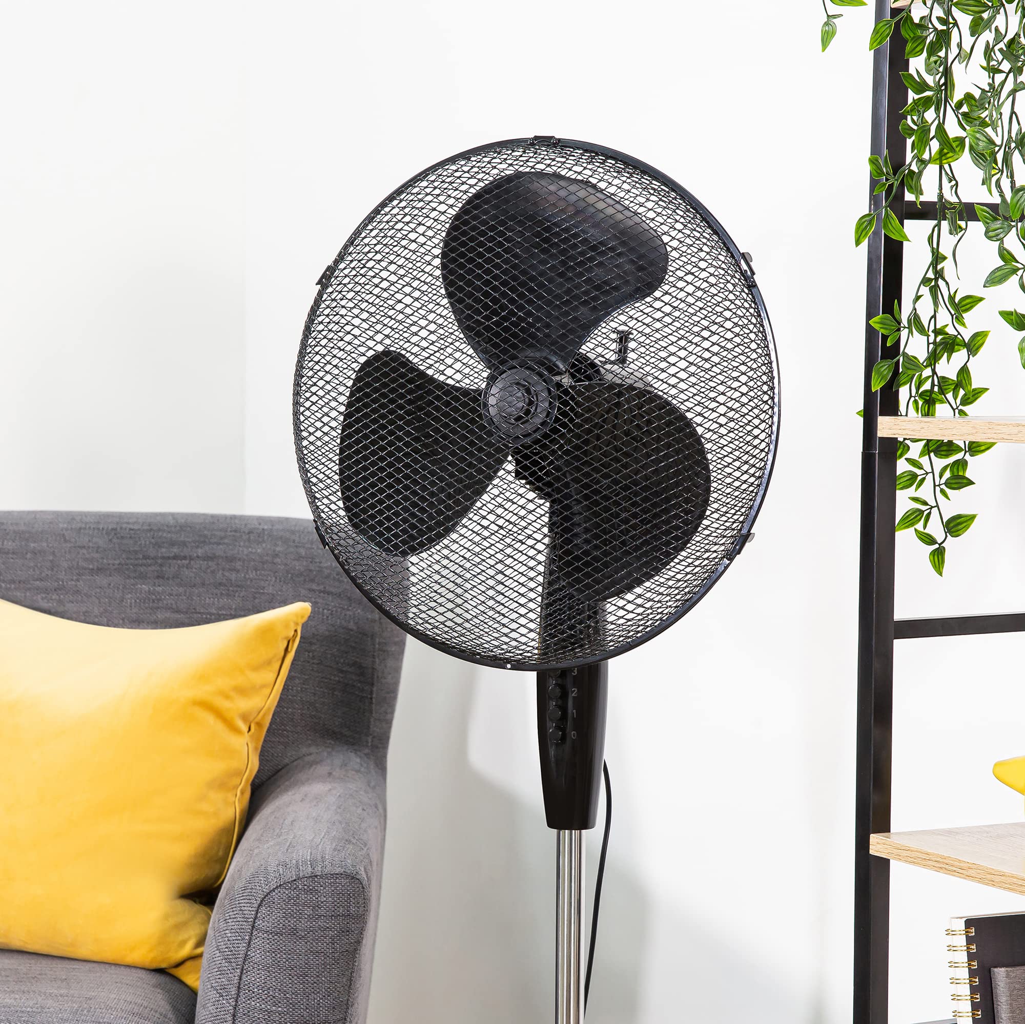 16 Inch Lightweight Pedestal Fan 3 Speeds Wide-Angled Oscillation Powerful Airflow Adjustable Height