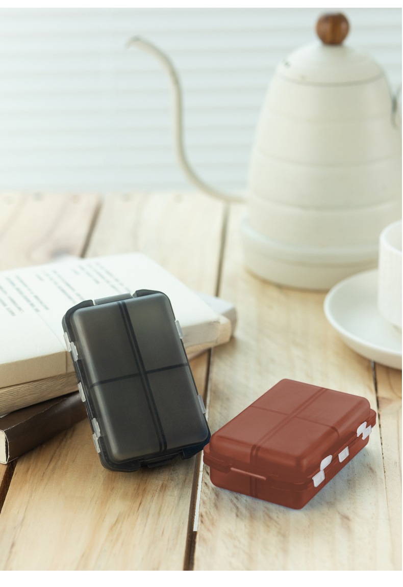 (Green) Portable Storage Pill Box Convenient 10 Grids Plastic Vitamin Box with Stickers DIY Portable Pill Box Tablet Container Storage Case