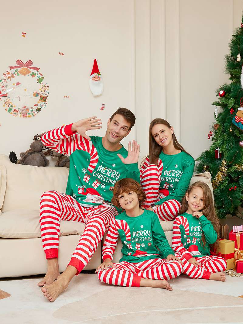 (3M Baby) Matching Family Pajamas Santa and Elk Print Christmas Family Matching Pajamas Adult Kid Baby Outfits Tops+Pants 2PCS Xmas Sleepwear Pyjamas Dog Clothes