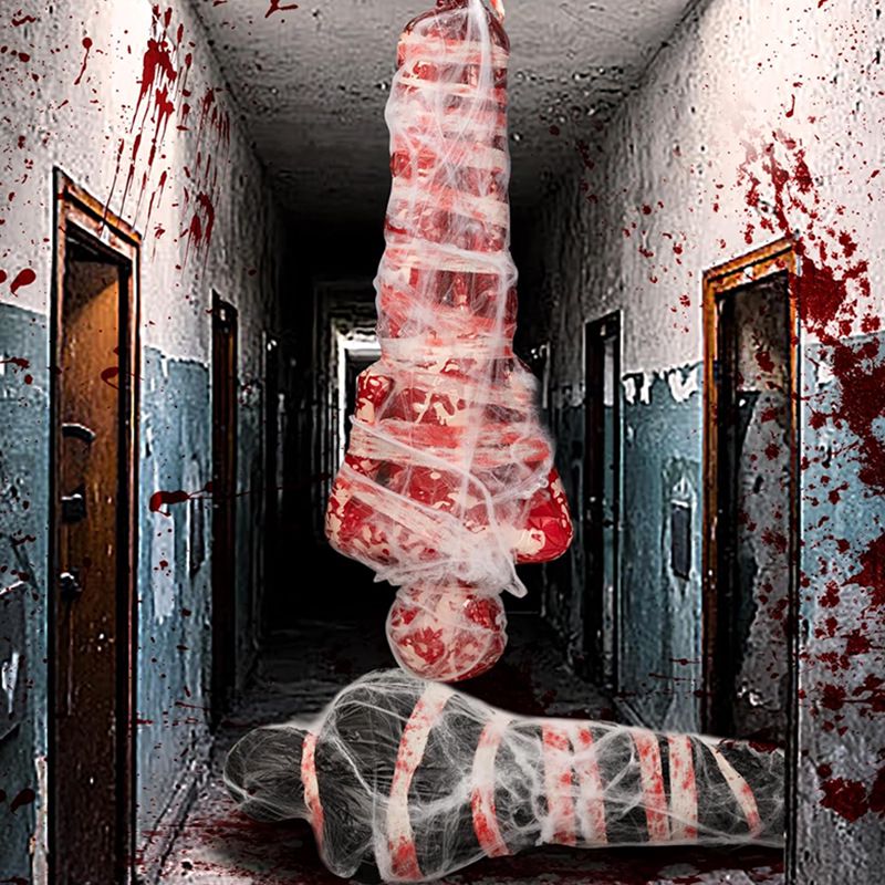 Halloween Fake Corpse Hanging Prop for Outdoor Haunted House and Yard Horror Decoration